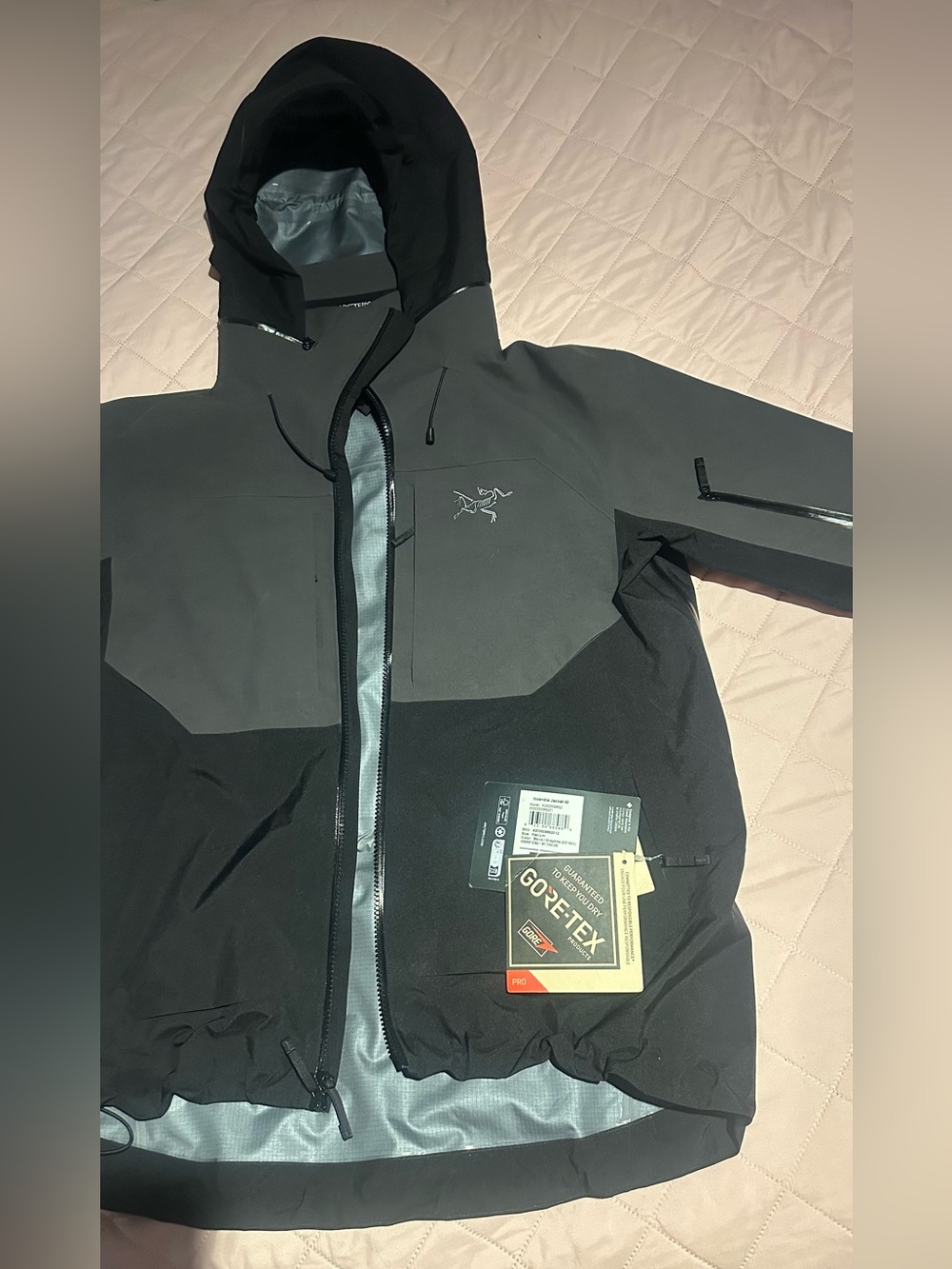 GORE-TEX ARC'TERYX Men's Two-Tone Black and Charcoal Hooded Rain Jacket